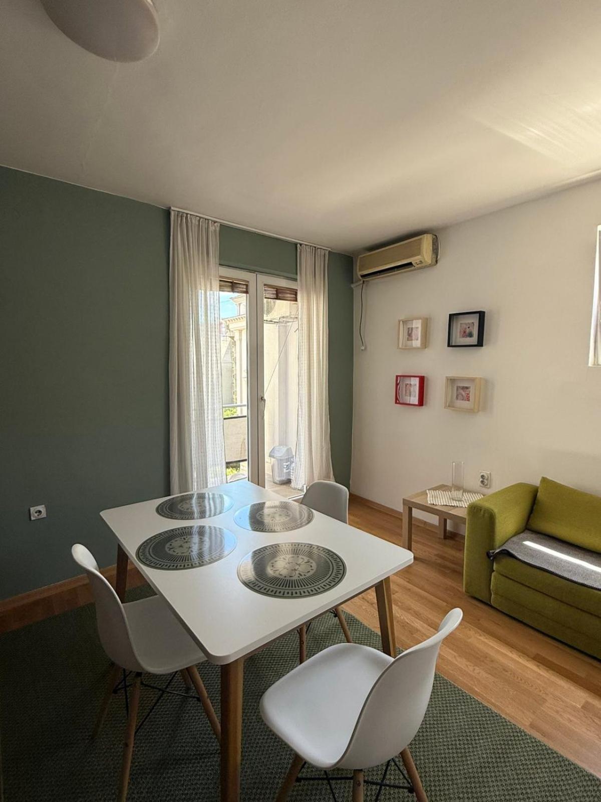 Cosy Apartment In The Heart Of Skopje Exterior photo