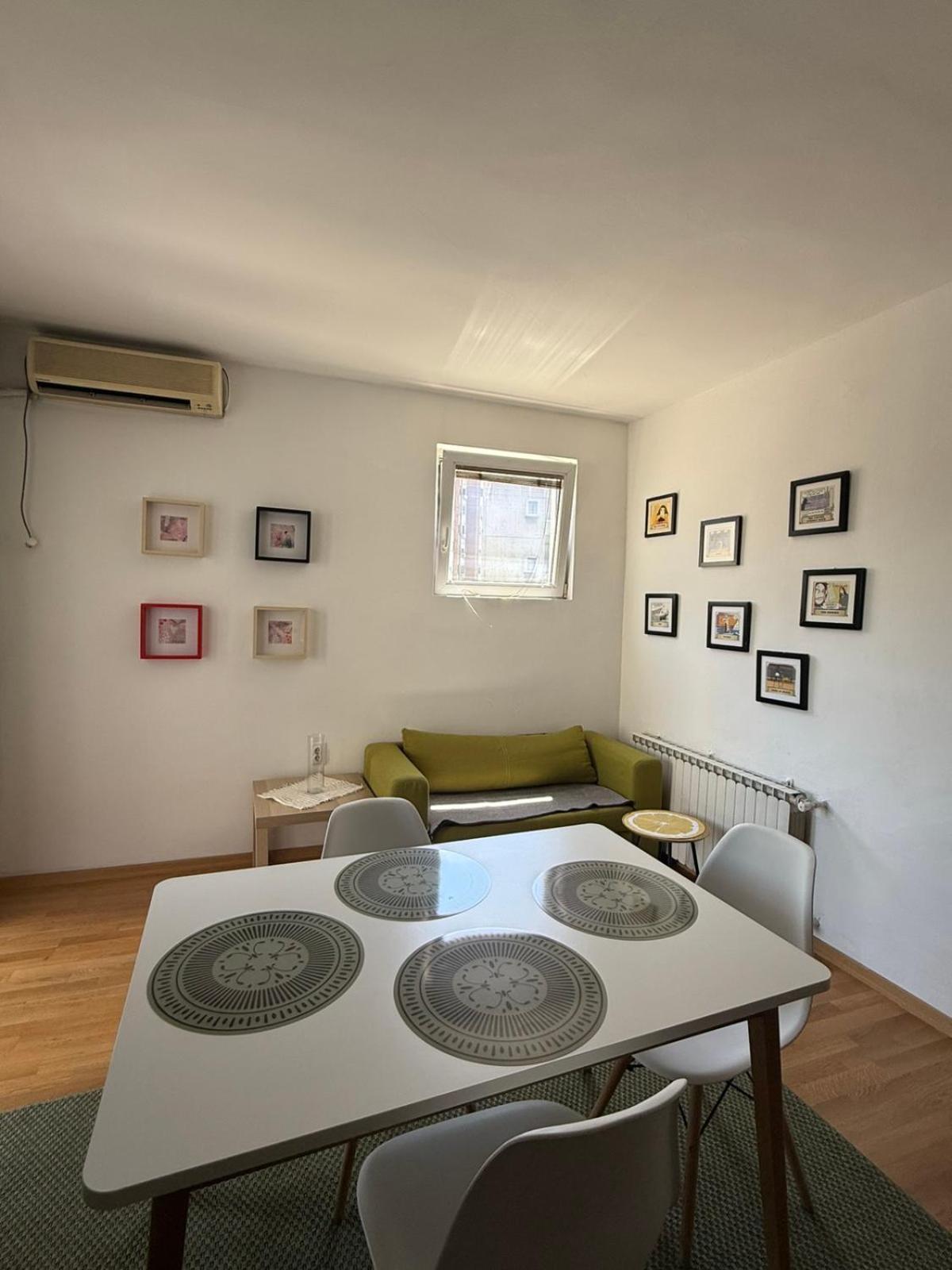 Cosy Apartment In The Heart Of Skopje Exterior photo