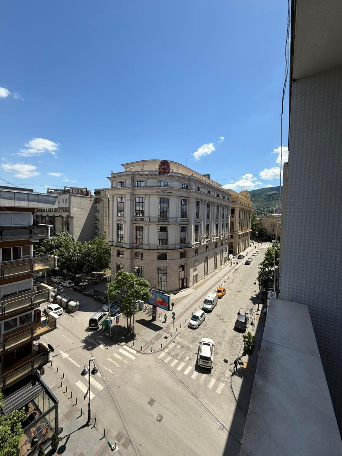 Cosy Apartment In The Heart Of Skopje Exterior photo